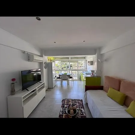 Center Very Bright Studio And Lots Of Sun Wifi Апартаменти *
